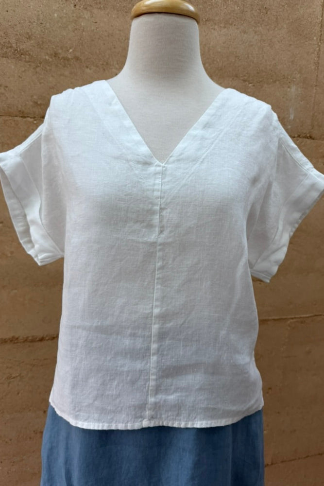 BlueBerry Linen Vee Shell Top - White